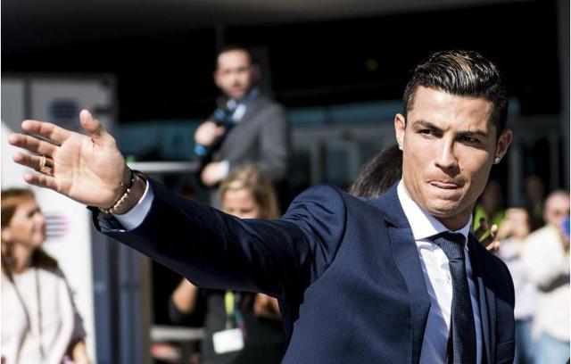 埃梅里：维拉正在与埃利奥特进行谈判，球员冬窗可能离队（埃梅里：维拉已与埃利奥特展开谈判，球员或于冬窗离队）