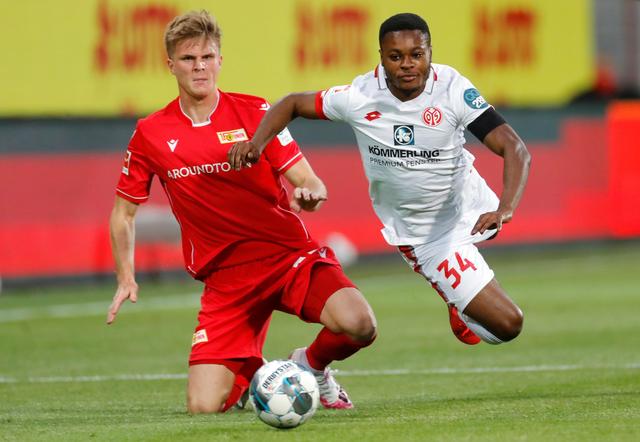 阿德巴约：10点半训练我8点半就到 C罗已经在游泳（阿德巴约：训练10点半我8点半就到，C罗早已在泳池开练）