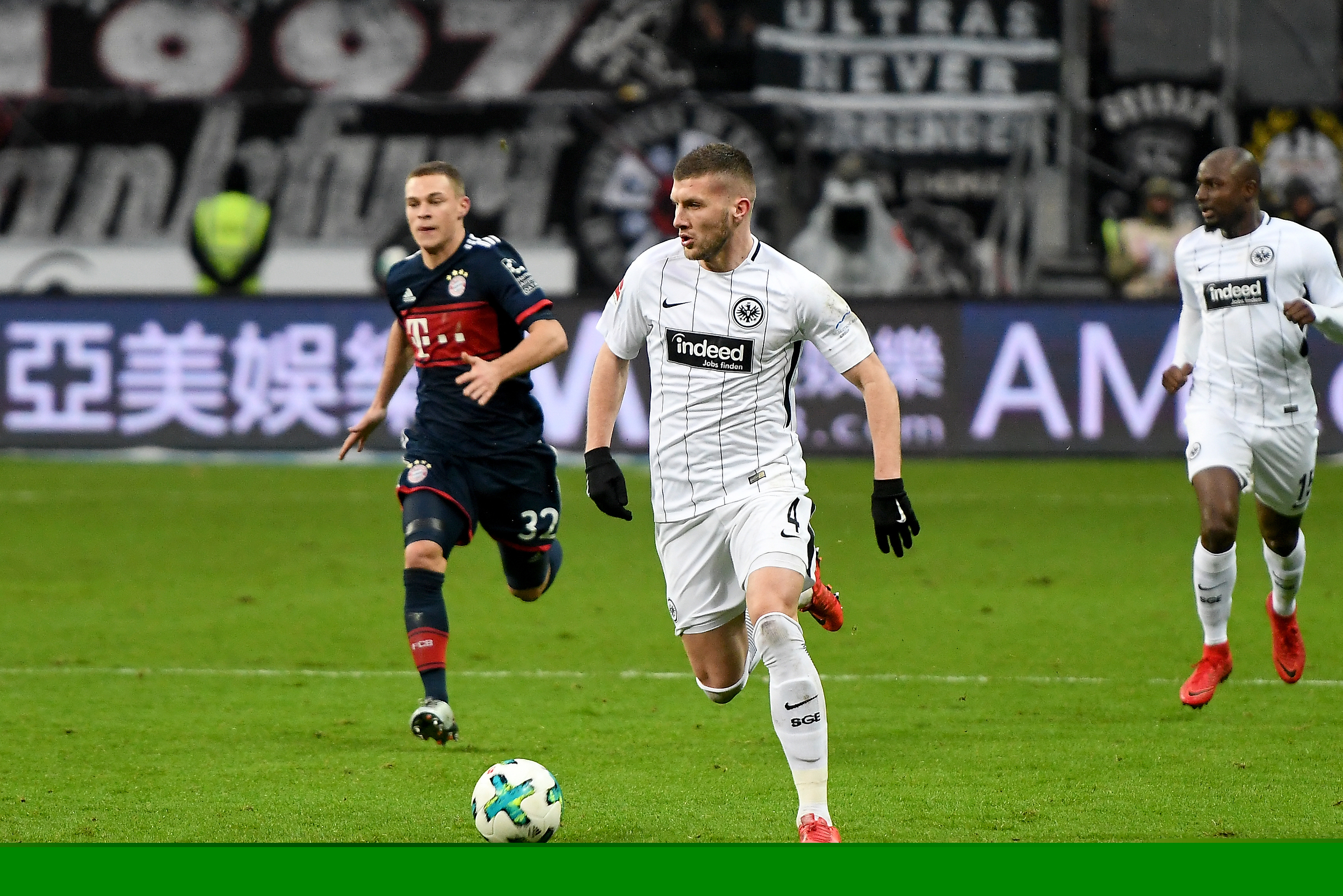 迎来第15次对决，拜仁是阿森纳在欧冠交手次数最多的球队（欧冠第15次相遇，阿森纳最常遭遇的对手仍是拜仁）