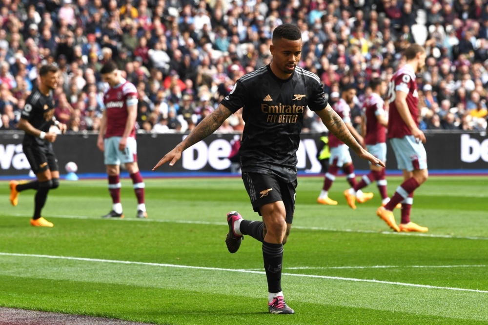 回购价2300万欧，记者：国米预计会在明夏买回小斯坦科维奇（记者：国米预计明夏回购小斯坦科维奇，回购价2300万欧元）