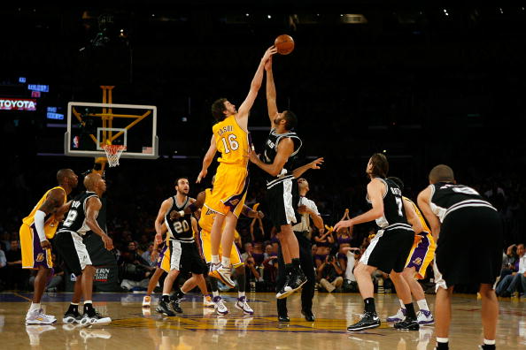 科克达成西甲500场里程碑，成代表单一球队第七人（科克完成西甲500场，史上第七位仅效力一队达此里程碑的球员）