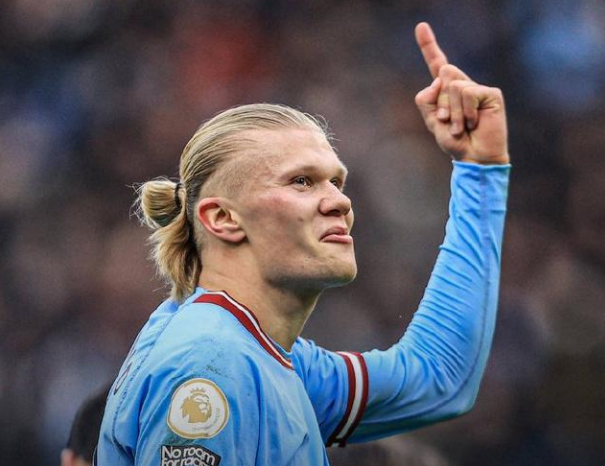 随国安已获三冠，张稀哲：拿第四冠时退役；3月份就开始练捧杯（随国安三冠在手，张稀哲：夺第4冠就退役，三月起练举杯）