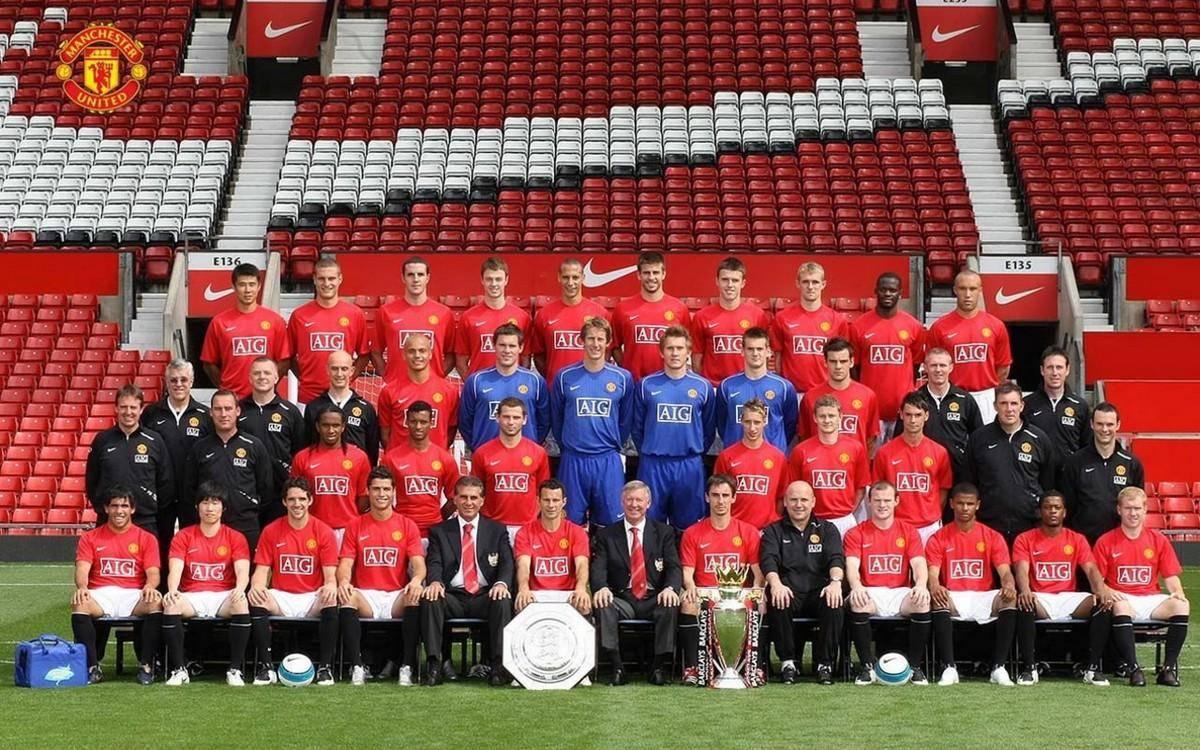 欧冠淘汰赛前瞻：曼联对阵巴黎,（欧冠淘汰赛前瞻：曼联迎战巴黎圣日耳曼）