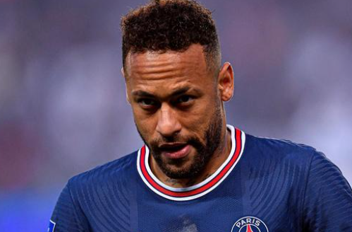 法尔克：拜仁认为超6500万欧签雅克松太贵，在关注弗拉霍维奇（法尔克：拜仁认为为雅克松花6500万欧以上不划算，正关注弗拉霍维奇）